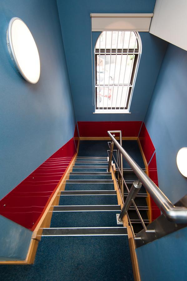 Russell Scott Backpackers Hostel 리즈 외부 사진