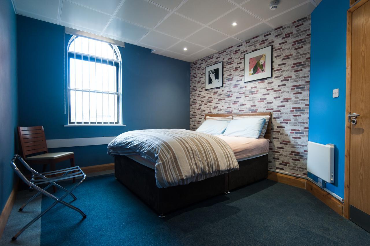Russell Scott Backpackers Hostel 리즈 외부 사진